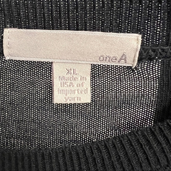 One A sheer light weight sweater Size XL - Picture 8 of 8